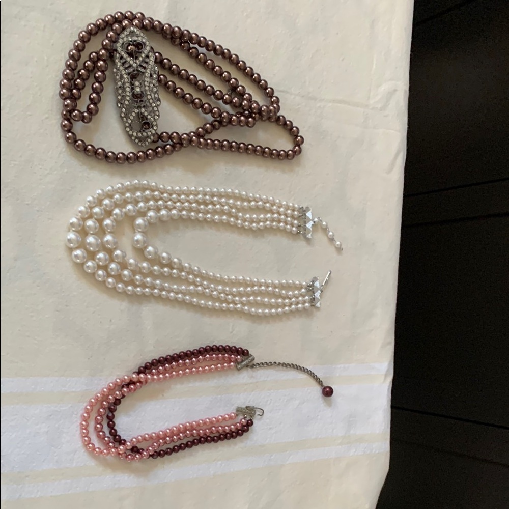 Brownishpurple and White Beaded Necklace Set  vintage pink-burgundy necklaces
